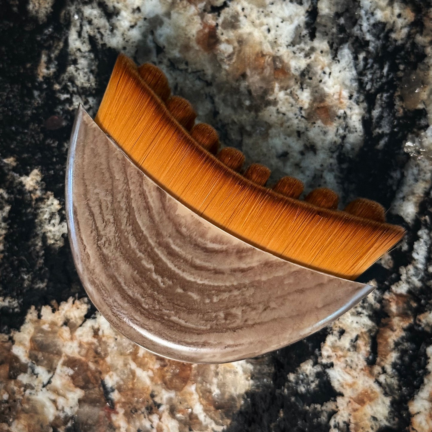 Sculpting Glow Face Brush™