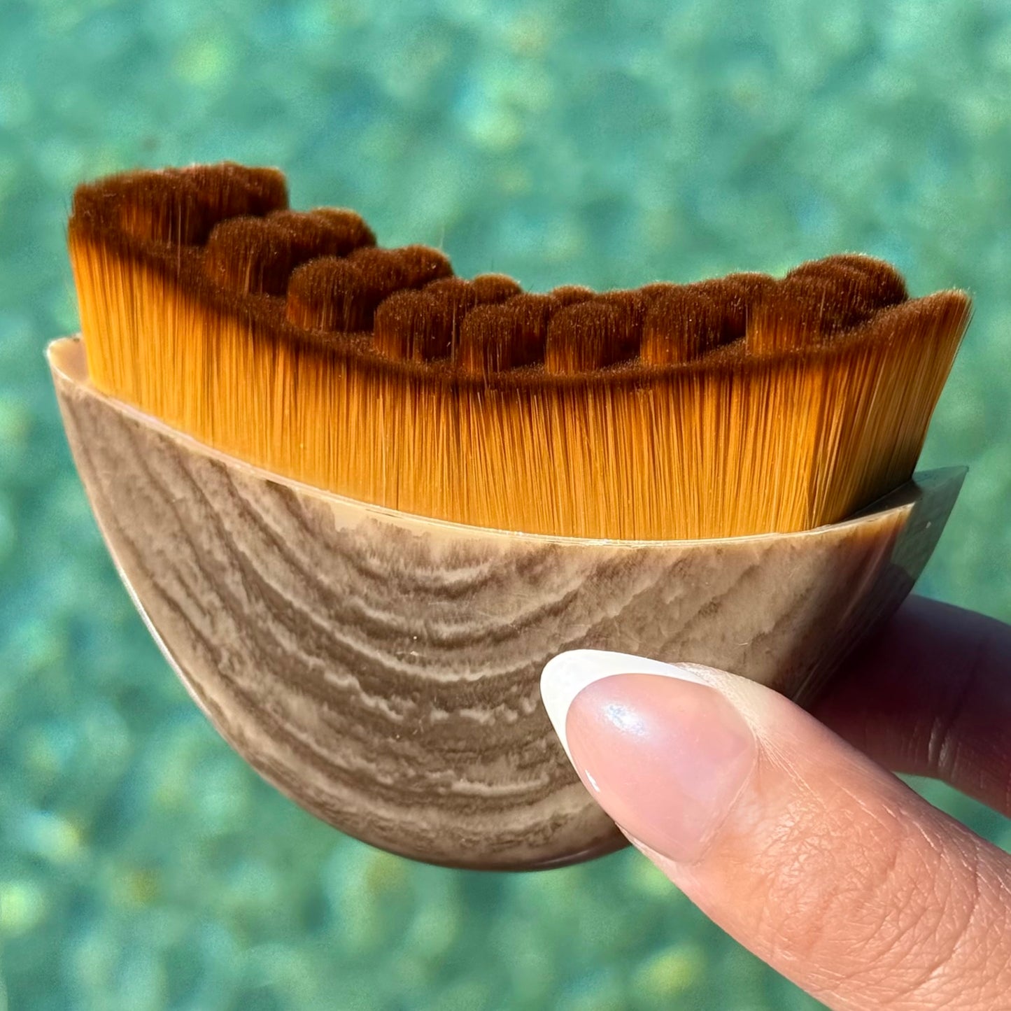 Sculpting Glow Face Brush™